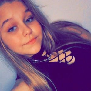 Meet your Posher, Lauren amanda